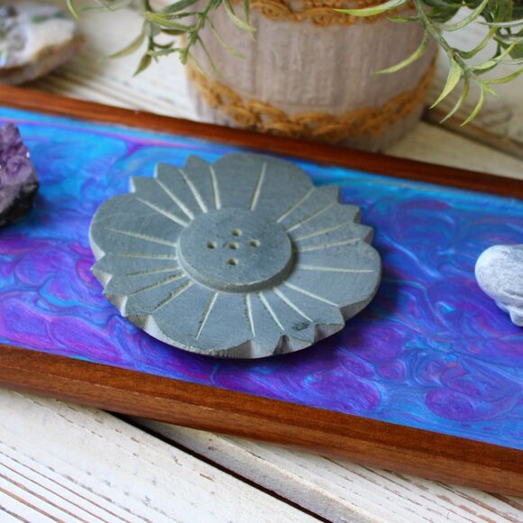 Incense Holder Tray Goddess with Amethyst, Clear Quartz and Blue Celeste Crystal - Picture 4 of 5